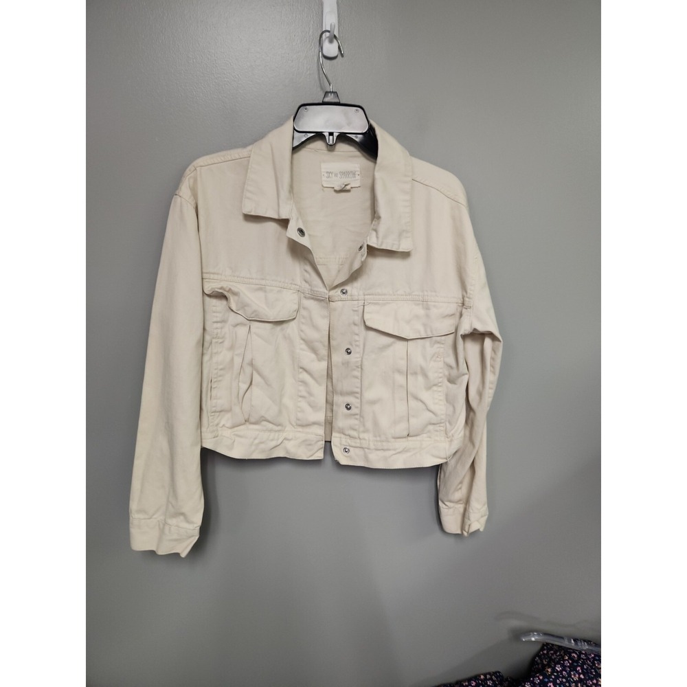 Sky and Sparrow Jacket Size Medium Cream Button Collared Flap Pockets